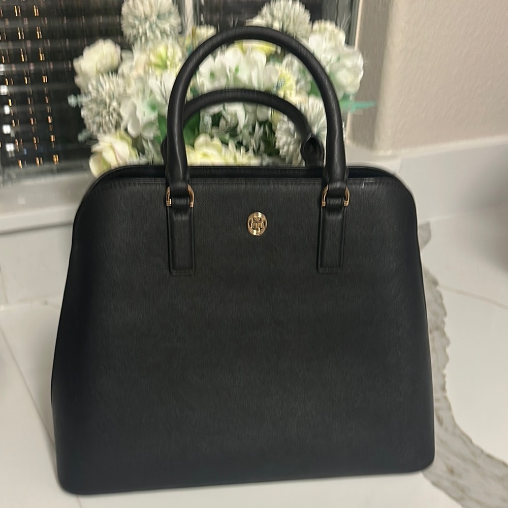 Tory Burch Robinson Dome Black Satchel Handbag